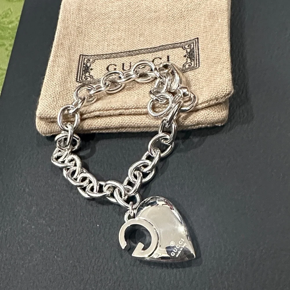 Gucci Sterling Silver Charlotte G Heart Chain Heart Chain Bracelet NIB - Picture 2 of 9